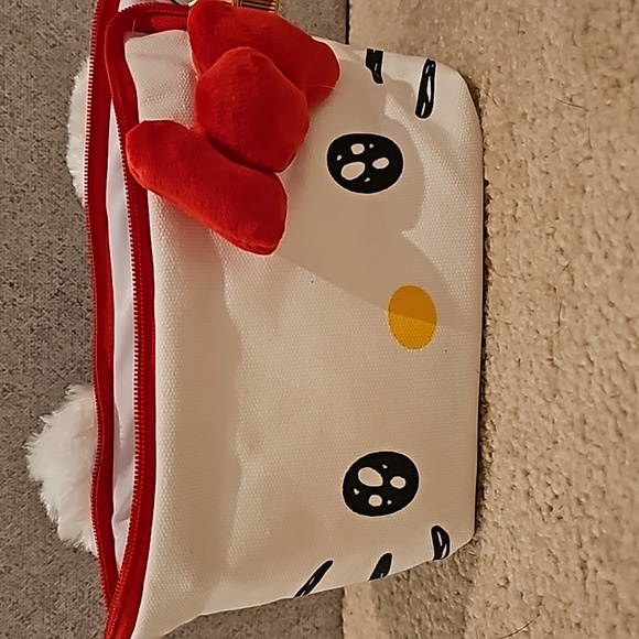 Hello Kitty Pouch - Picture 7 of 7